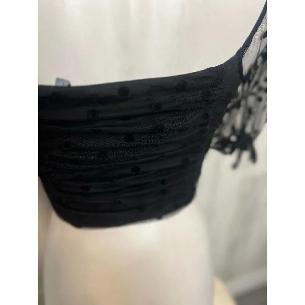 Black top - Picture 3 of 6